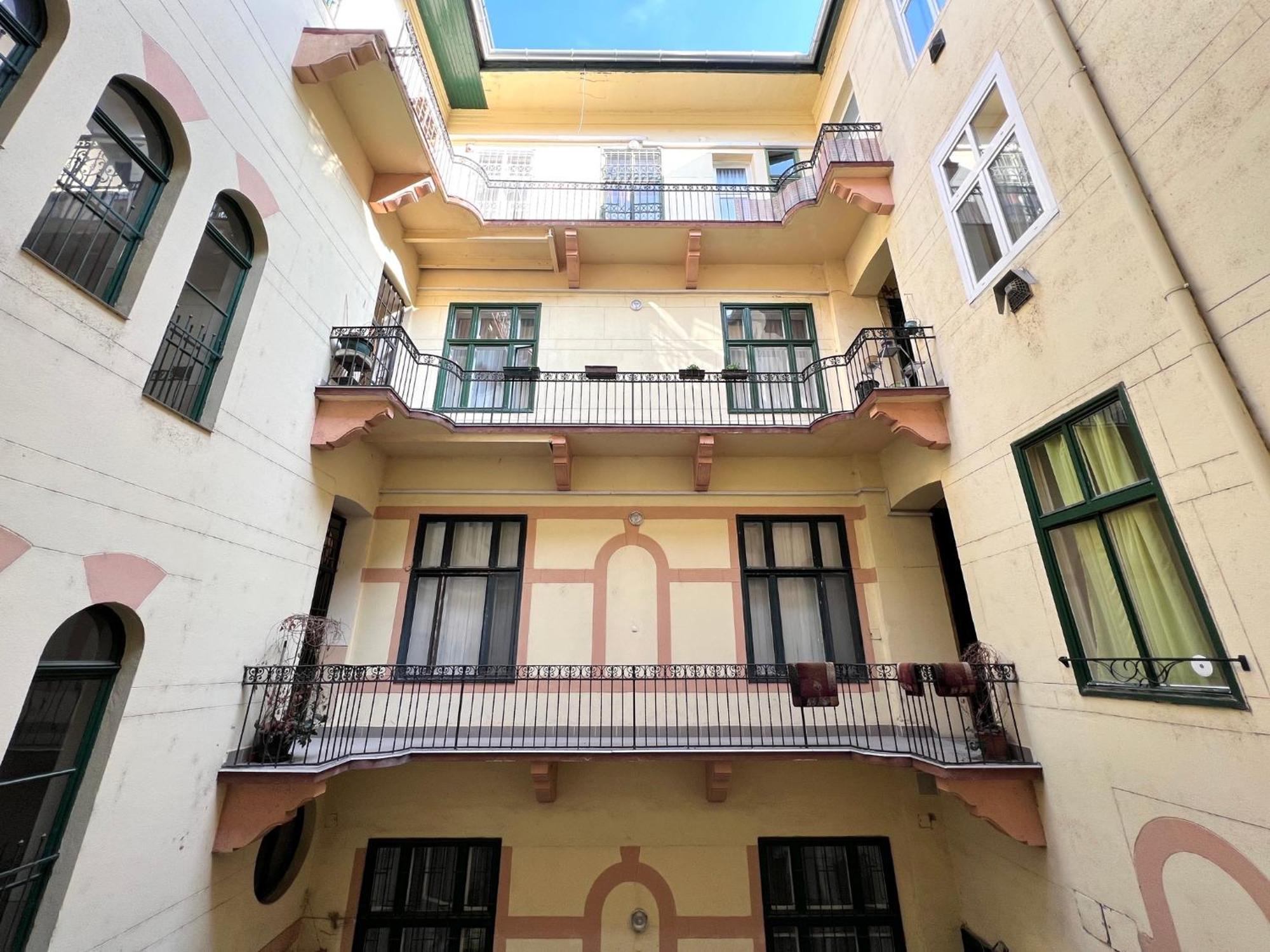 Better Than Baross4 Apartment *